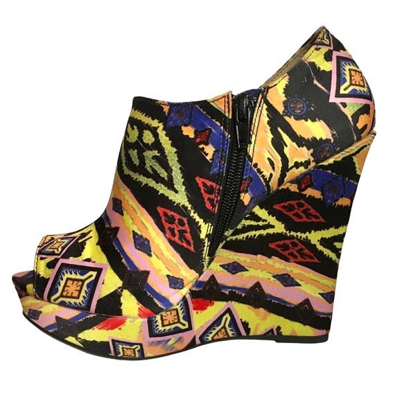 Tribal Print Peep Toe ankle Wedge Heels - Picture 8 of 10